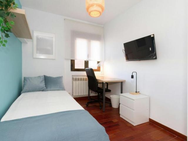 Habitación en alquiler en Alcalá De Henares, Venecia