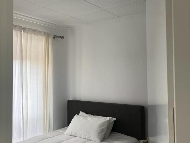 Habitación en alquiler en Alicante, Ciutat d'Assís