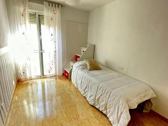 Habitación en alquiler en 500 Viviendas, Almería