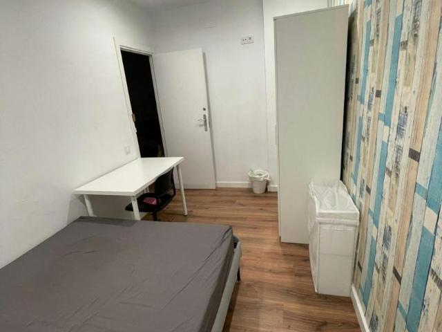 Habitación en alquiler en Districte 1, Barcelonès