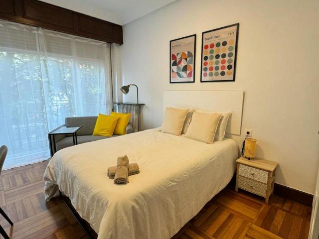Habitación en alquiler en Abando, Bilbao