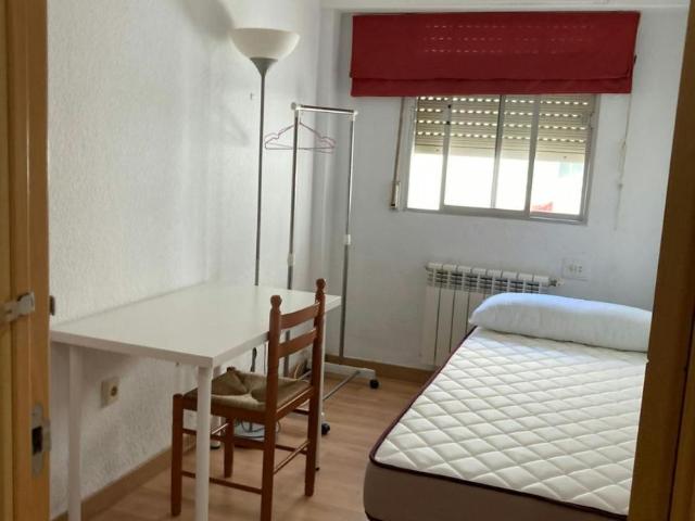 Habitación en alquiler en Burjassot, Valencia