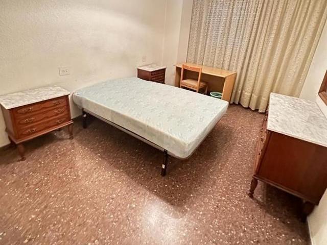 Habitación en alquiler en Grup la Magdalena, Castellón De La Plana