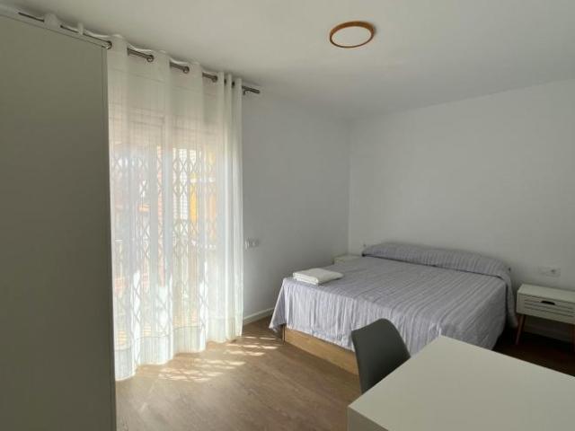 Habitación en alquiler en Cornellà De Llobregat, Barcelona