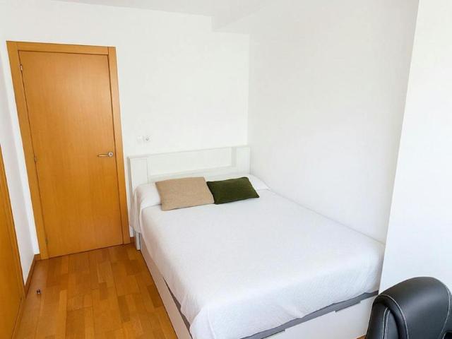 Habitación en alquiler en Cordeda, A Coruña