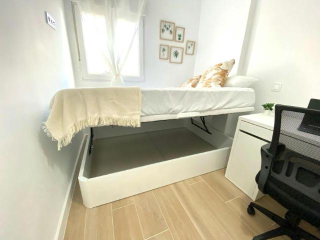 Habitación en alquiler en Getafe, Juan de la Cierva