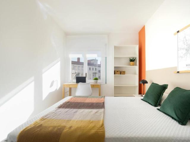 Habitación en alquiler en Girona, la Devesa