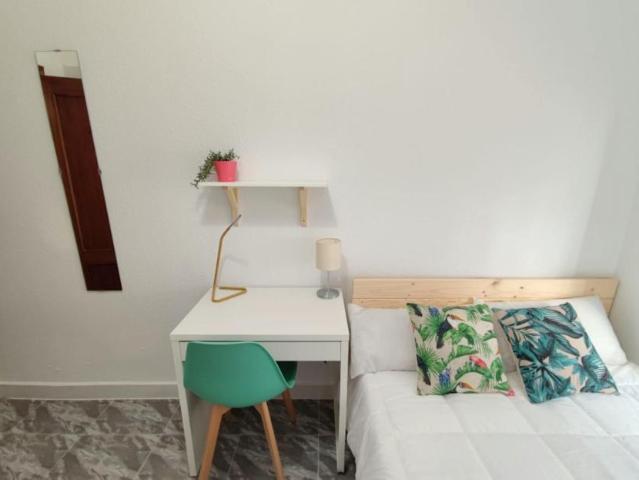 Habitación en alquiler en Centro, Granada