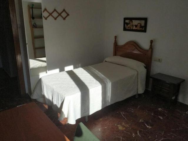 Habitación en alquiler en Granada, Centro - Sagrario
