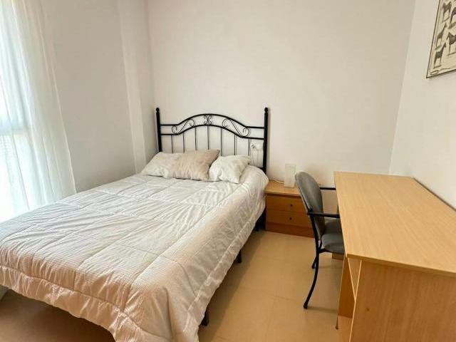 Habitación en alquiler en Jerez De La Frontera, Barriada España