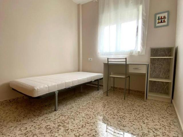 Habitación en alquiler en Jerez De La Frontera, Parque Atlántico