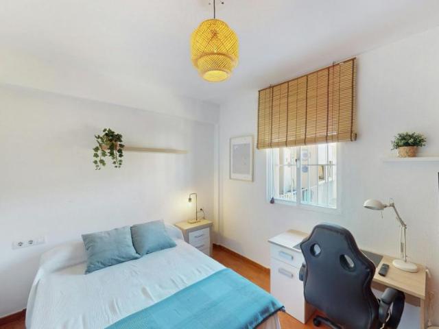 Habitación en alquiler en Jerez De La Frontera, La Vid