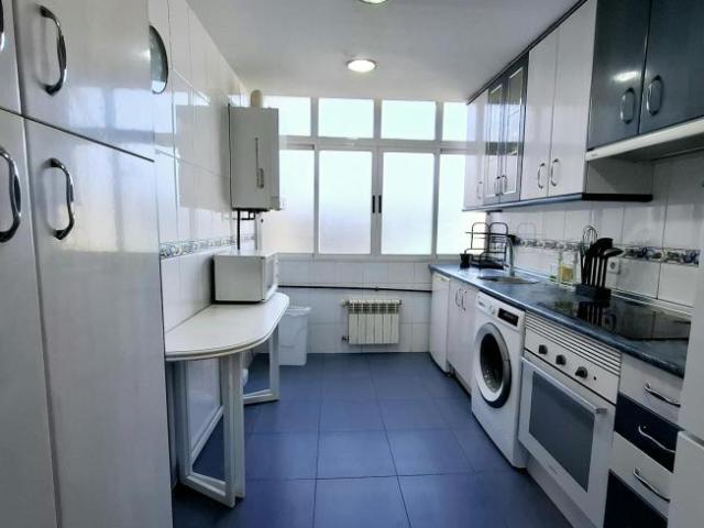 Habitación en alquiler en Zarzaquemada, Leganés