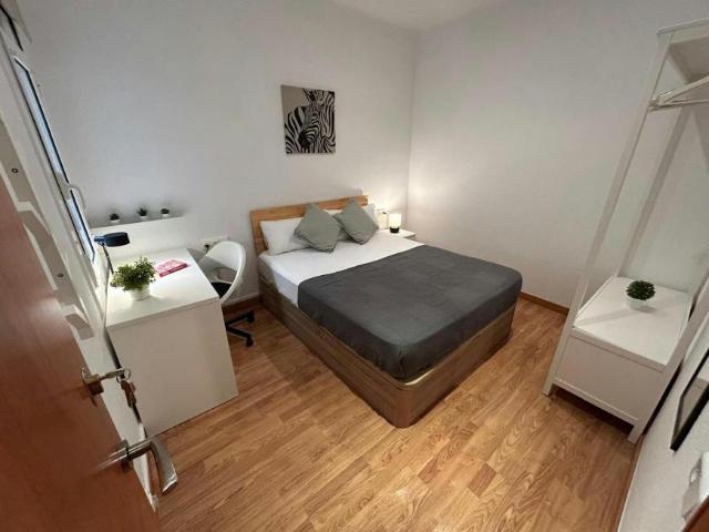 Habitación en alquiler en Districte II, Barcelonès