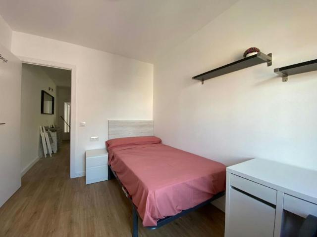 Habitación en alquiler en Districte II, Barcelonès