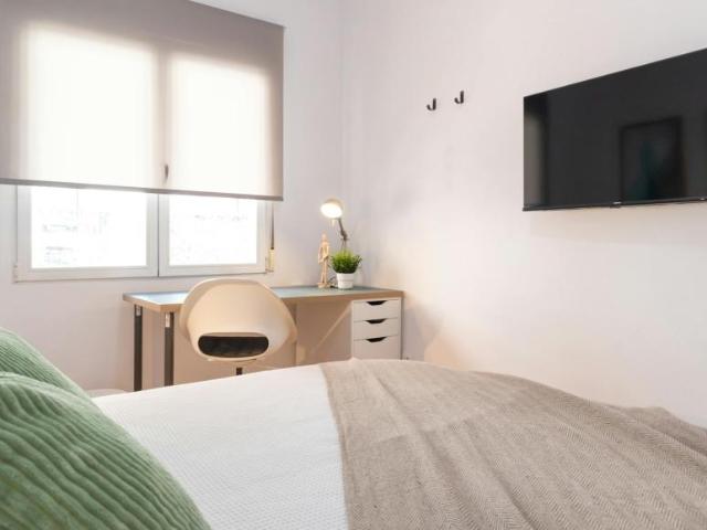 Habitación en alquiler en Madrid, Embajadores