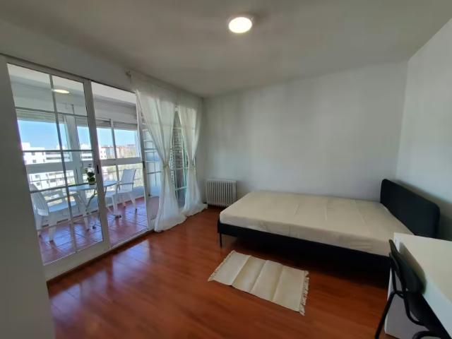 Habitación en alquiler en Parque Estoril II, Móstoles