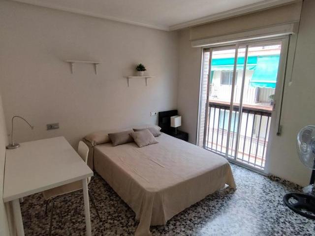Habitación en alquiler en Santiago y Zaraiche, Murcia