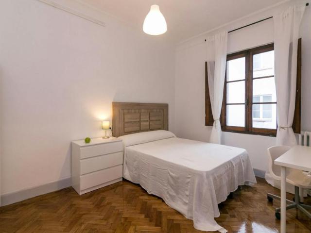 Habitación en alquiler en Centro y casco histórico, Oviedo