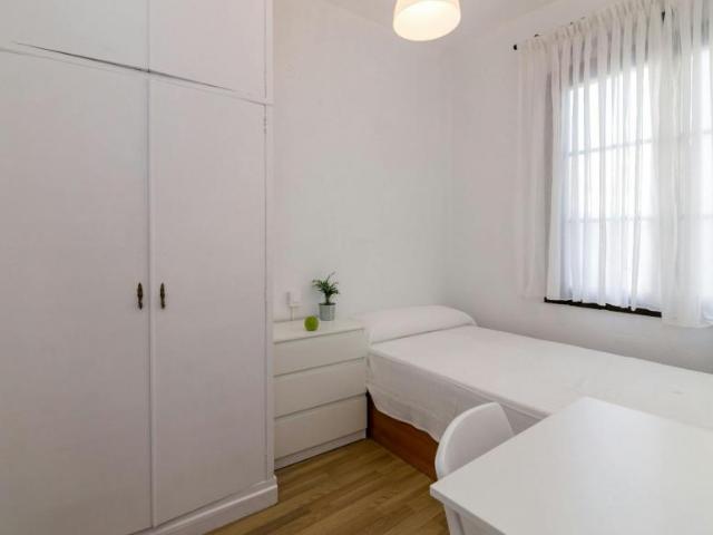 Habitación en alquiler en Oviedo, Llamaquique
