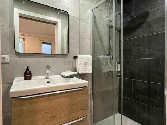 Habitación en alquiler en Oviedo, Pumarín