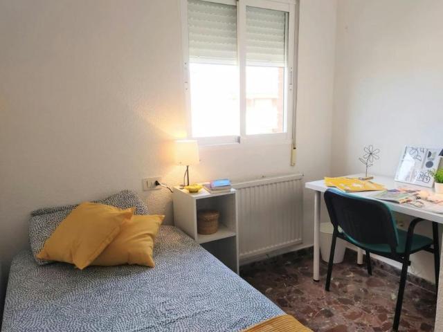 Habitación en alquiler en Paterna, Urbanització Terramelar