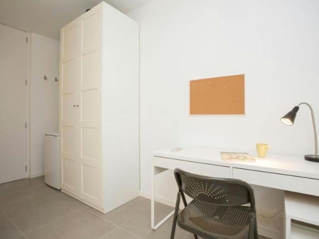 Habitación en alquiler en Rocafort