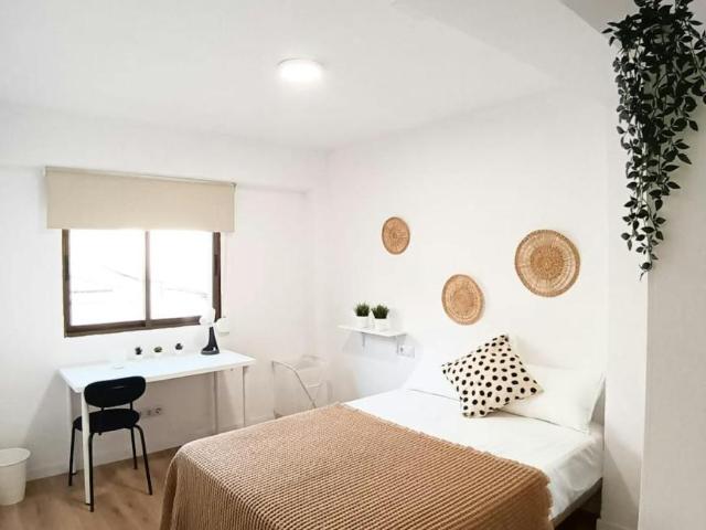 Habitación en alquiler en Sant Pere i Sant Pau, Tarragonès