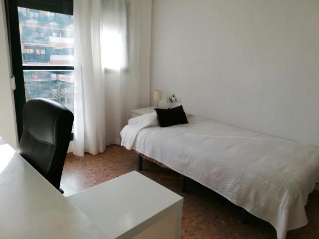 Habitación en alquiler en Valencia, Aiora