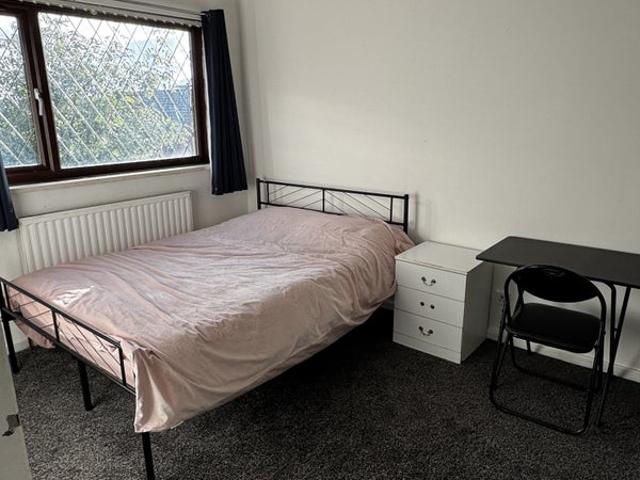 Apartment for rent in Hyde Park, West Yorkshire
