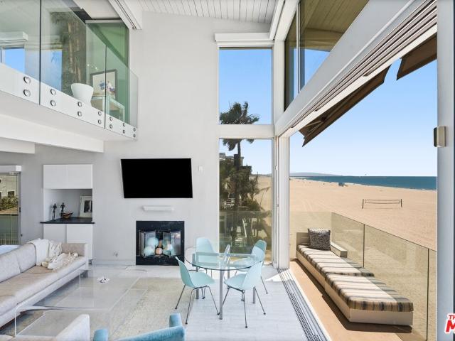 Property for sale in Canoga Park, California