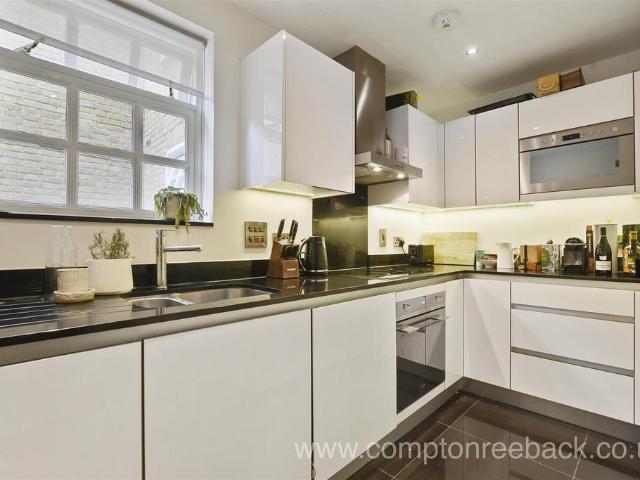 Apartment for rent in Marylebone, Greater London