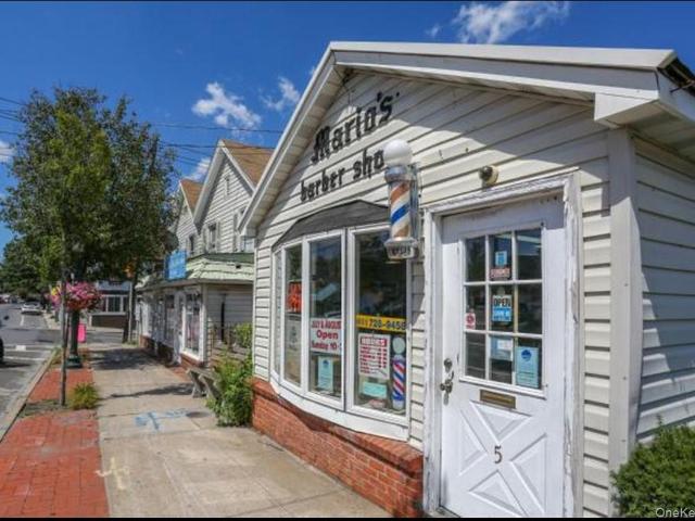 Commercial for sale in Hampton Bays Commercial for sale in Hampton Bays