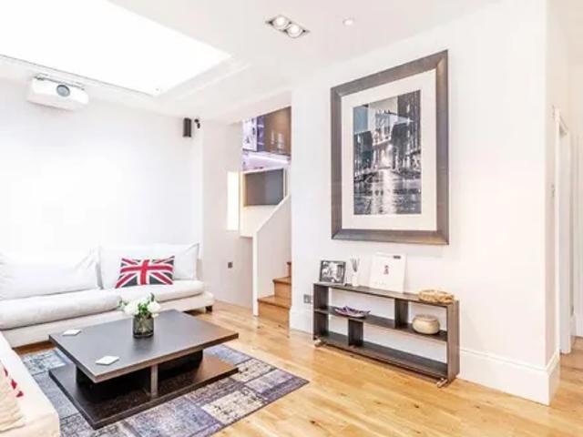 Apartment for rent in Victoria, Greater London