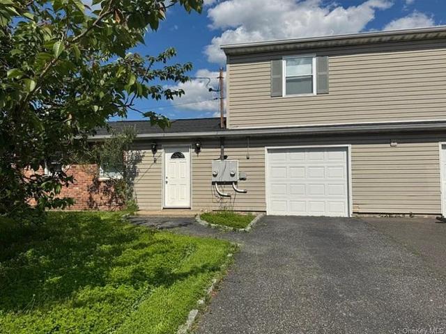 House for sale in Centereach, Town of Brookhaven