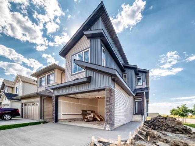 House for sale in Fort Saskatchewan, Alberta