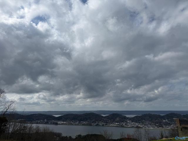 Land for sale in Guntersville, Alabama