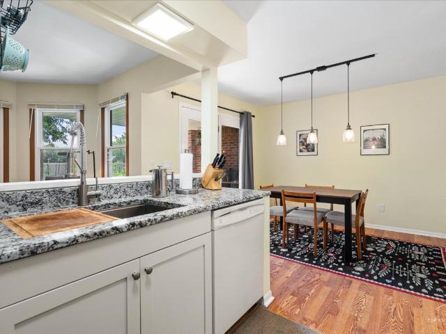 Townhouse for sale in Oswego, Illinois