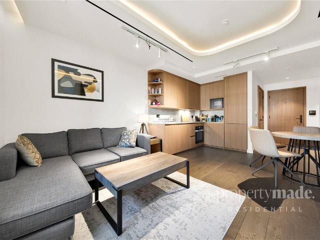 Apartment for rent in Soho, Greater London
