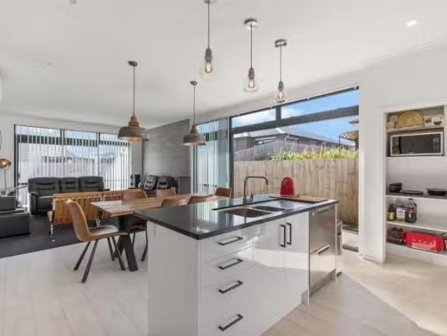 House for sale in Papakura