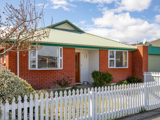 House for sale in Otakou