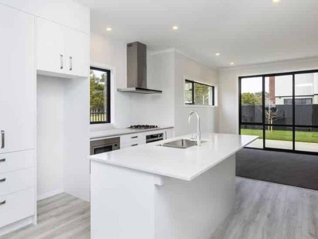 Townhouse for rent in Pauatahanui, Wellington