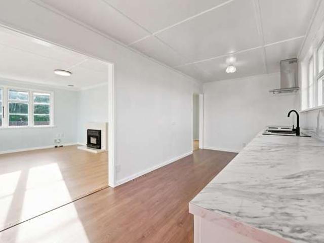 House for sale in Otakou