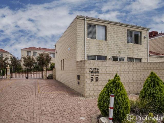Townhouse for rent in Bentley, Western Australia
