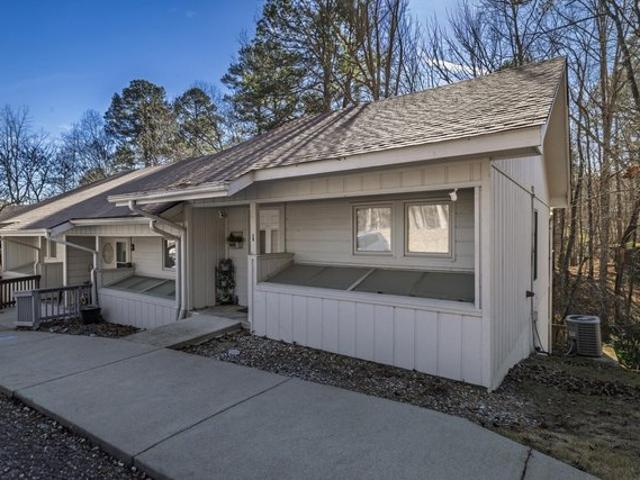 Townhouse for sale in Ark