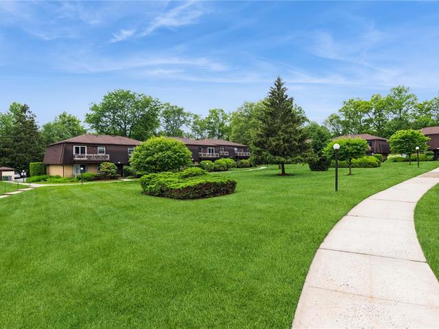 Condo for sale in Clarkstown