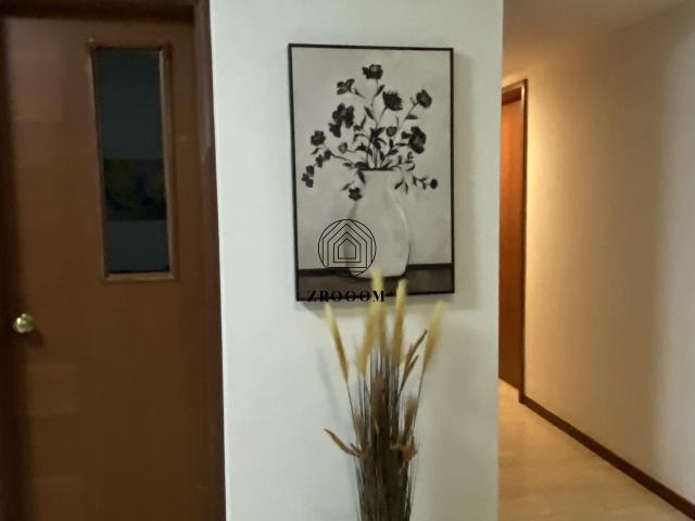 Apartment for rent in Macpherson