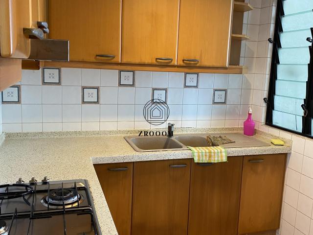 Apartment for rent in Macpherson