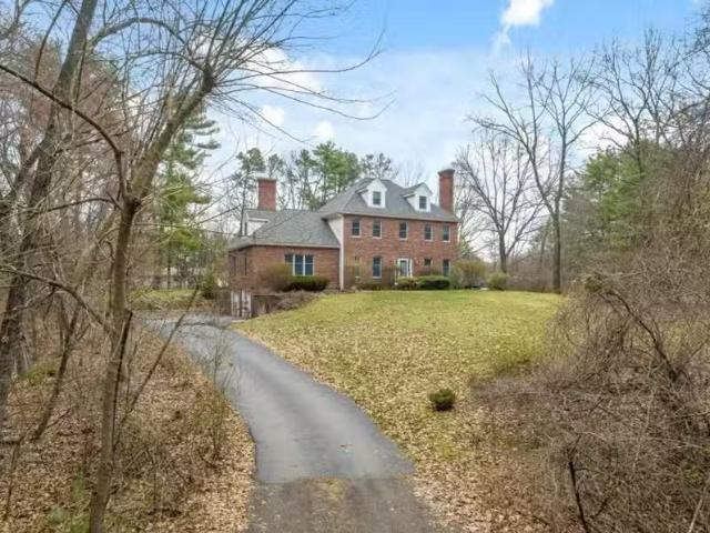 House for rent in Framingham House for rent in Framingham