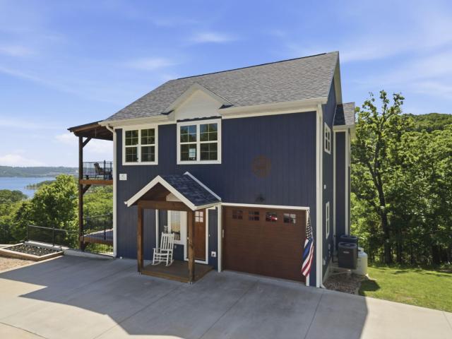 House for sale in Stone, Missouri